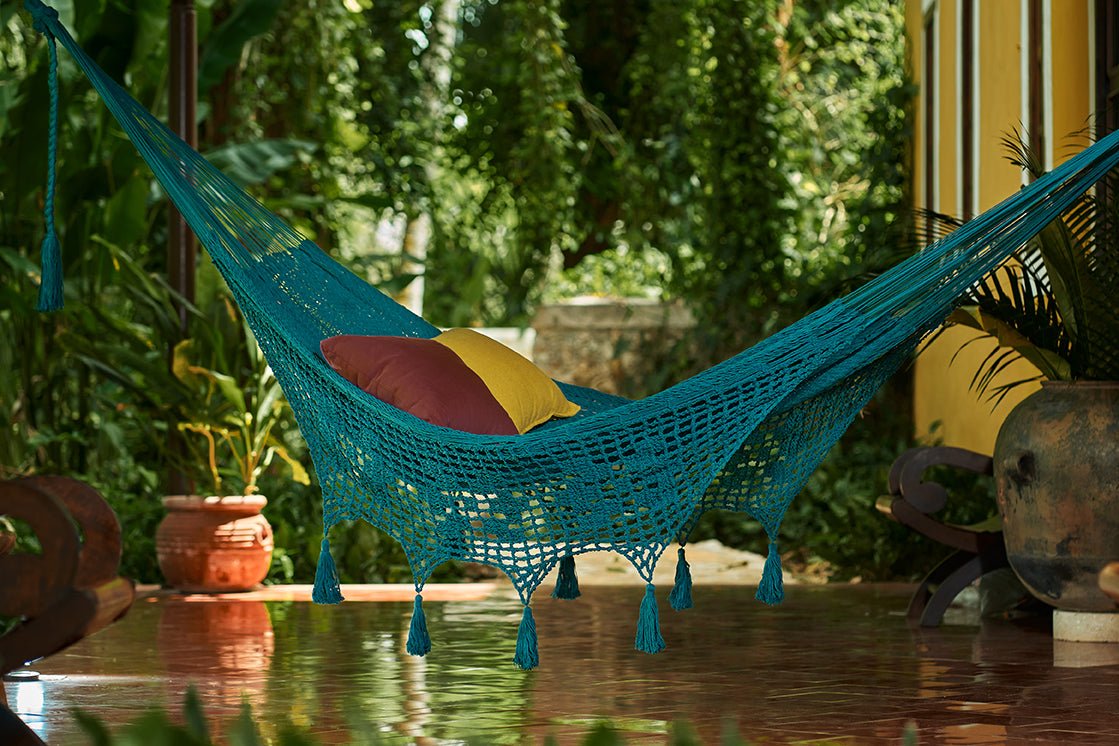 Outdoor undercover cotton Mayan Legacy hammock with hand crocheted tassels King Size Bondi - Outdoor Immersion