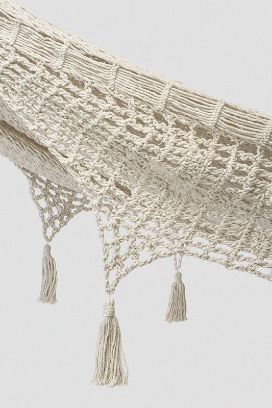 Outdoor undercover cotton Mayan Legacy hammock with hand crocheted tassels King Size Marble - Outdoor Immersion